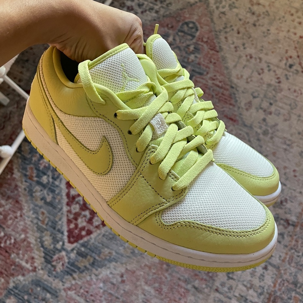 Nike Air Jordan 1